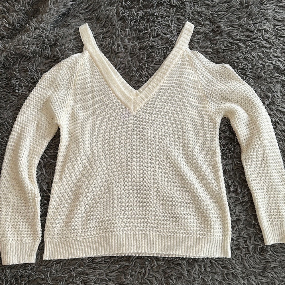 White sweater, size M